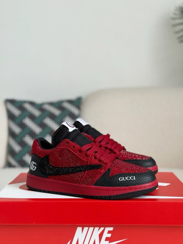 ¡¸#5705¡¹Jordan 1 x Gucci Hand-Set Rhinestones Low Sneakers