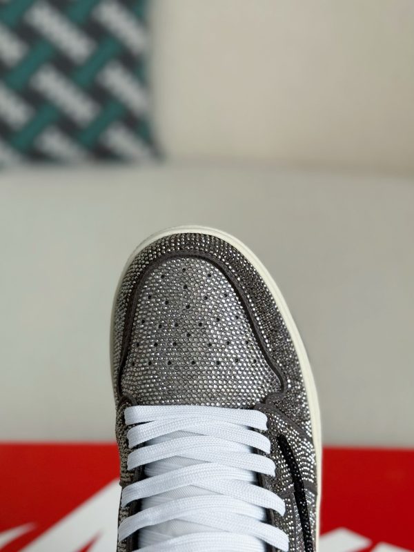 ¡¸#5715¡¹Jordan 1 Hand-Set Rhinestones Low Sneakers - Image 5