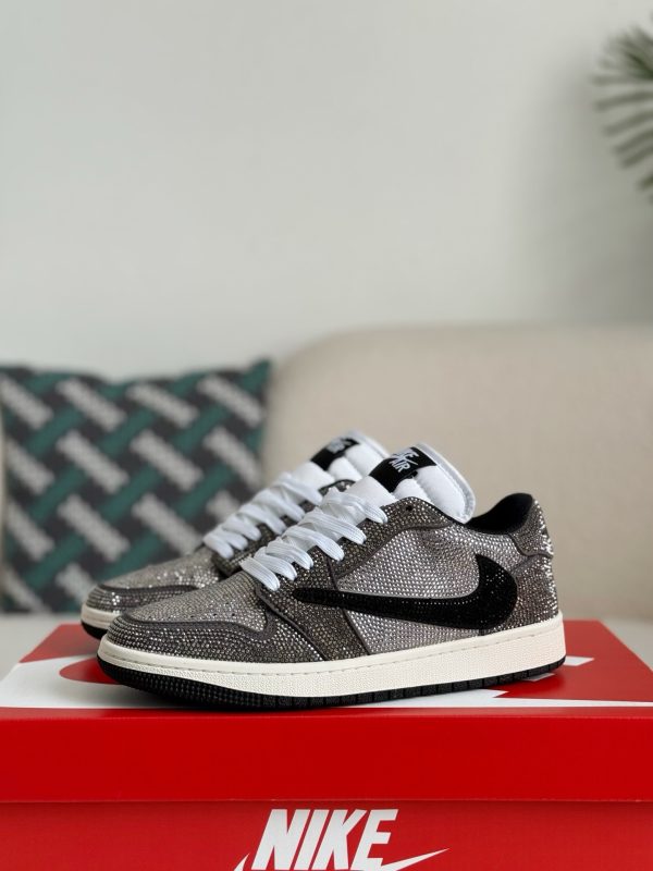 ¡¸#5715¡¹Jordan 1 Hand-Set Rhinestones Low Sneakers - Image 2